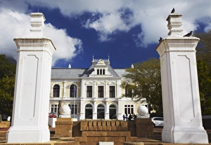 City Bowl Prints: South African Museum, Companys Gardens, City Bowl, Cape Town, Western Cape