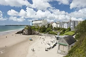 Images Dated 26th May 2009: South Beach, Tenby, Pembrokeshire, Wales, United Kingdom, Europe