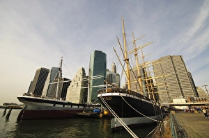 Images Dated 24th October 2008: South Street Seaport, Lower Manhattan, New York City, New York, United States of America