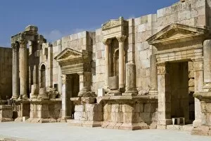 Images Dated 14th October 2007: South Theatre, Jerash (Gerasa), a Roman Decapolis city, Jordan, Middle East