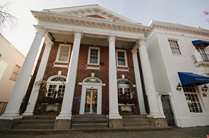 Images Dated 2nd November 2008: Southampton Village Building, Southampton, the Hamptons, Long Island, New York State