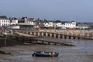 Images Dated 30th June 2009: Southend Beach, Southend, Essex, England, United Kingdom, Europe