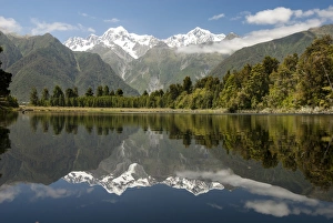 Southern Alps from Lake Matheson, Fox Glacier village, Westland, South Island, New Zealand