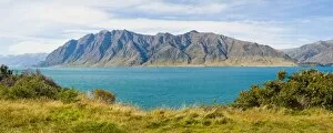 Images Dated 10th April 2011: Southern Alps Mountain Range and Lake Hawea, West Coast, South Island, New Zealand, Pacific