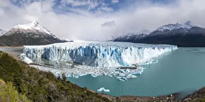 Southern terminus of Perito Moreno glacier, Lago Argentino and mountains, Los Glaciares
