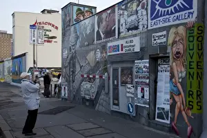 East Side Gallery Prints: Souvenir shop along the Berliner Mauer, East Side Gallery on Muhlenstrasse