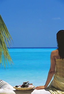 Images Dated 27th November 2009: Spa treatment, Maldives, Indian Ocean