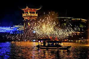 Glow Prints: Spectacular Iron Flower performance in WuNvZhou Resort