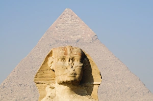 The Sphinx and the Pyramid of Khafre (Chephren), Giza, UNESCO World Heritage Site