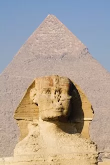 The Sphynx and the Pyramid of Khafre (Chephren), Giza, UNESCO World Heritage Site