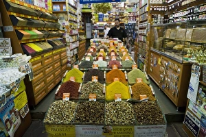 Images Dated 28th May 2008: Spice shop in Spice Bazaar, Istanbul, Turkey, Europe
