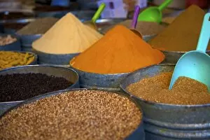 Moroccan Culture Gallery: Spices, Fez, Morocco, North Africa, Africa