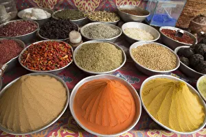 Bowl Prints: Spices, Nagaa Suhayi Gharb, Nubian Village, Aswan, Egypt, North Africa, Africa