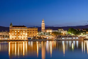 Split Harbour with Cathedral of Saint Domnius, Split, Dalmatian Coast, Croatia, Europe