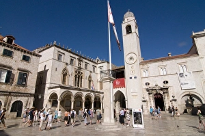 Images Dated 11th August 2008: Square at the old town of Dubrovnik, Croatia, Europe