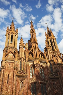 Images Dated 9th August 2009: St Annes Church, Vilnius, Lithuania, Baltic States, Europe
