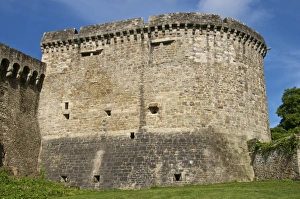 St. Catherine tower, city outer walls, fortified tower dating from the 13th century, Dinan, Brittany, France, Europe