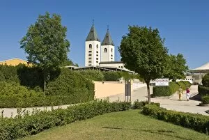 Images Dated 10th August 2008: St. James Church in Medugorje, Bosnia-Herzegovina, Europe