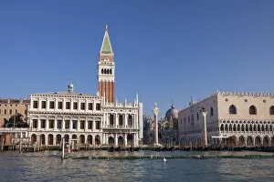 Images Dated 7th April 2010: St. Marks Campanile and Basilica and the Doges Palace, Piazza San Marco