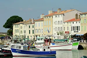 Traditionally French Prints: St. Martin de Re, Ile de Re, Charente-Maritime, Poitou-Charentes, France, Europe