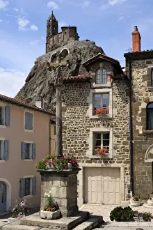 St. Michel d Aiguilhe Chapel situated on the top of volcanic rock, Le Puy en Velay