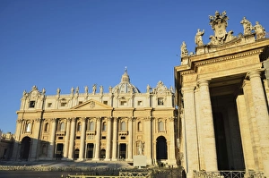 St. Peters Basilica, Piazza San Pietro (St. Peters Square), Vatican City