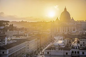 St. Peters Basilica, UNESCO World Heritage Site, The Vatican, Rome, Lazio, Italy