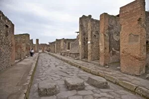 Images Dated 25th April 2010: Via Stabiana, Pompeii, UNESCO World Heritage Site, Campania, Italy, Europe