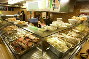 Shinjuku Prints: Stall restaurants