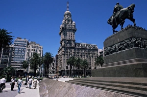 Uruguayan Prints: Statue of Artigas