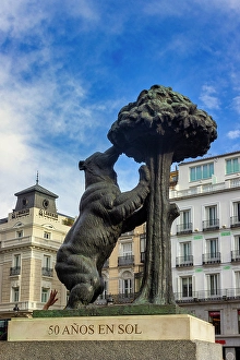 Madrid Prints: Statue of the Bear and the Strawberry Tree, Puerta del Sol, Madrid, Spain