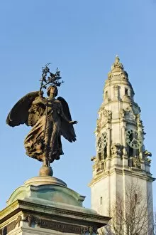 Images Dated 3rd January 2010: Statue on Boer War memorial, Civic Centre City Hall, Cardiff, Wales, United Kingdom