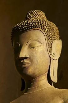 Images Dated 25th December 2010: Statue of the Buddha, Haw Pha Kaeo, Vientiane, Laos, Indochina, Southeast Asia, Asia