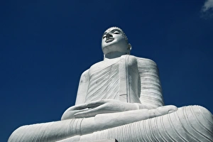 Sinelese Prints: Statue of the Buddha above Kandy