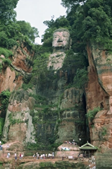 Sichuan Prints: Statue of the Buddha at Lesha (Leshan), Sichuan Province, China, Asia