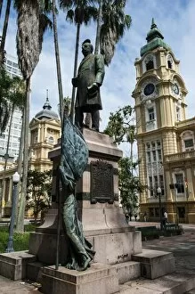 Images Dated 1st February 2011: Statue in the center of Porto Alegre, Rio Grande do Sul, Brazil, South America