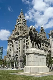 Images Dated 23rd June 2009: Statue of Edward VII in from of the Liver Building, one of the Three Graces