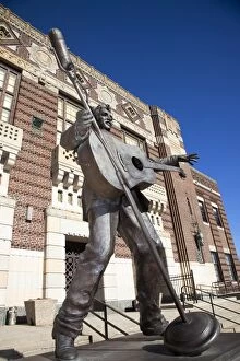 Images Dated 16th February 2010: Statue of Elvis Presley in Shreveport, Louisiana, United States of America, North America