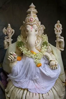 Images Dated 16th December 2007: Statue of Ganesh, Shiva Mandir temple, Bangaluru (Bangalore), Karnataka, India, Asia
