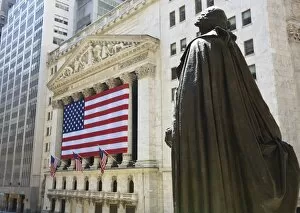 Images Dated 24th May 2009: Statue of George Washington in front of the Federal Building and the New York Stock Exchange