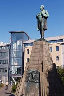 Statue of Icelandic national hero Jon Sigurdsson on Austurvollur central square