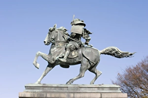 Images Dated 18th December 2009: Statue of Kusunoki Masashige a Samurai Warrior, Imperial Palace, Tokyo, Japan, Asia