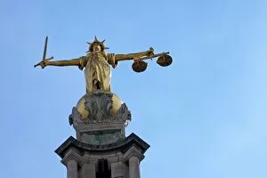 Symbol Collection: Statue of Lady Justice with sword, scales and blindfold, Old Bailey, Central Criminal Court