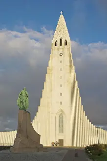 Clock Prints: Statue of Leifur Eiriksson (Liefer Eriksson) and Hallgrimskirkja