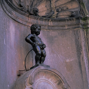 Nude Prints: Statue of the Manneken Pis, Brussels (Bruxelles), Belgium, Europe