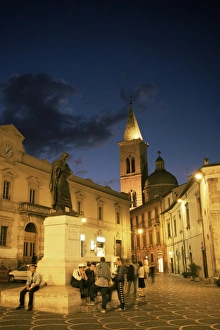Statue of Ovid