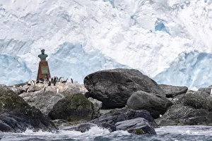 Polar Climate Prints: Statue to Piloto Pardo, the Chilean Captain of the Yelcho