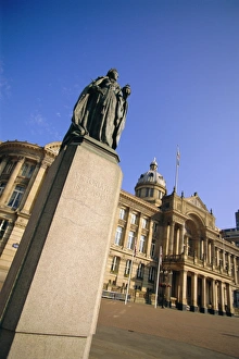 Queen Victoria Prints: Statue of Queen Victoria and Council House, Victoria Square, Birmingham