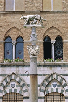 Folk Lore Prints: Statue of Romulus and Remus in the Piazza del Duomo