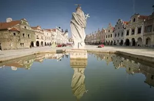 Images Dated 1st July 2009: Statue of saint and fountain, Renaissance buildings at Zachariase z Hradce Square